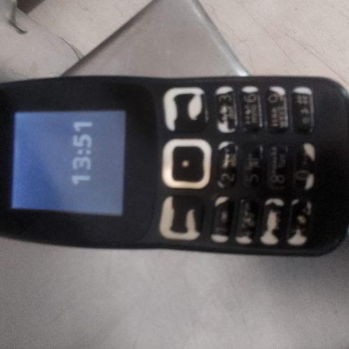 گوشی ساده 2سیم اصلی سالم مرتب بدونه ایراد