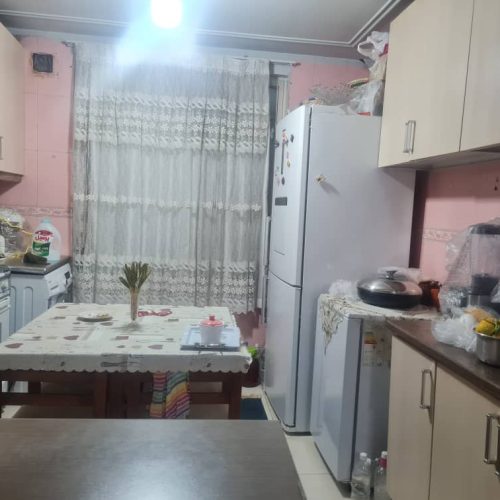 دارای پارکینگ اختصاصی،و حیاط خلوت مشاع