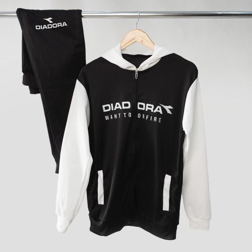 یک ست کامل و زیبا با جنس پلی استر