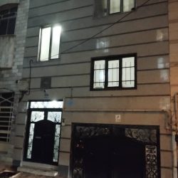دارای پارکینگ اختصاصی،و حیاط خلوت مشاع