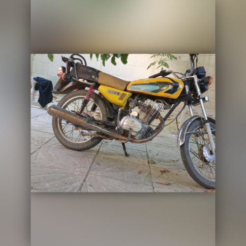 یک دسته موتور سیکلت 150