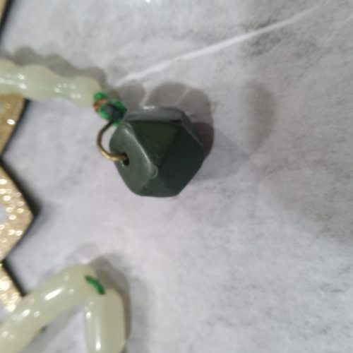 مهره قدمدار عقیق سبز چند ضلعی