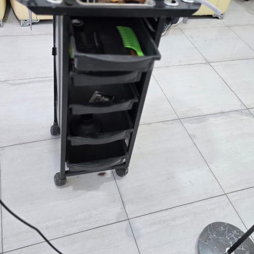 سلام 3تا آیینه با کمد 2تا صندل اصلاح جک دار یدونه صندل اصلاح بچگانه یدونه صندل سرشویی (پرولی صفر)مبل )دستگاه بخار اصل(دستگاه مکش چمدانی)و غیره…