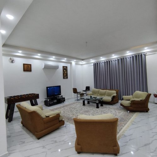 ویلا مجلل 2 خوابه با فوتبال دستی زیباکنار