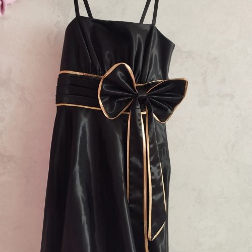 لباس دخترانه