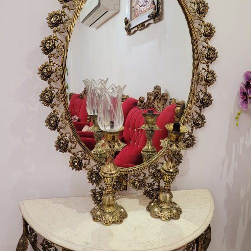 آینه و میز برنجی