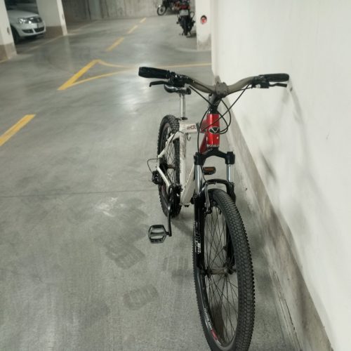 دوچرخه وباربند دوچرخه