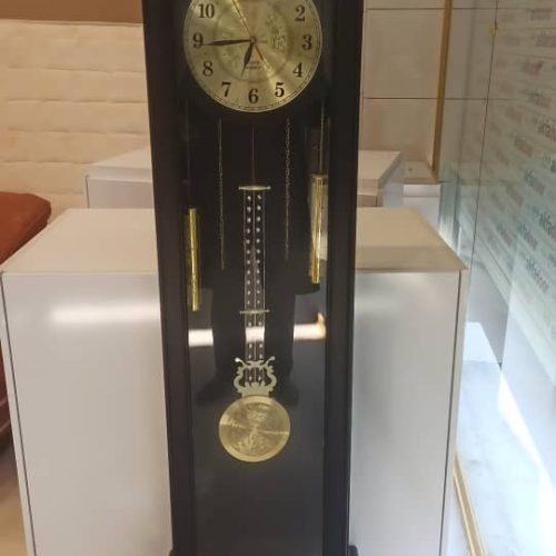 فروش دو دست مبل  کمد میز نهار خوری وساعت