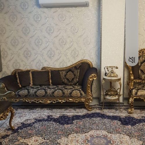 مبلمان 10 نفره همراه شزلون و ناهارخوری 8 نفره و ویترین