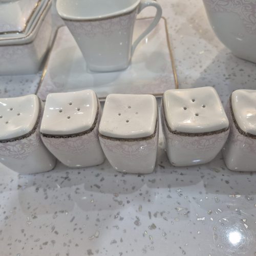 سرویس چینی غذاخوری