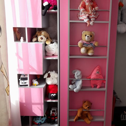 تخت ، میز آرایشی،  کمد ، جا کتابی