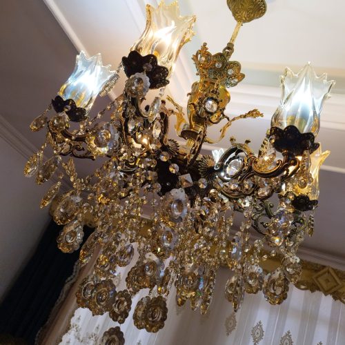 لوستر 6 شاخه برنز با لامپ قیمت  فقط 6میلیون پانصد با تخفیف ویژه برای خریدار