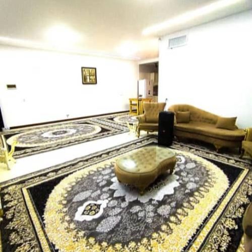 اجاره روزانه استخر سرپوشیده آبگرم داخل بنا