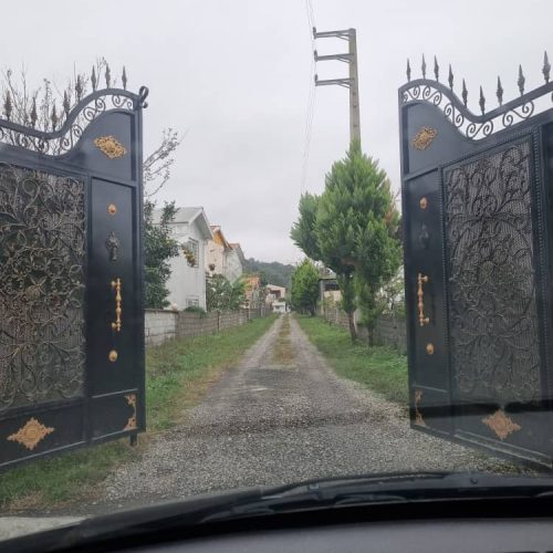 ویلا نوساز،پلاک جنگلی، کلید نخورده،270 متر زمین،140 متر بنا