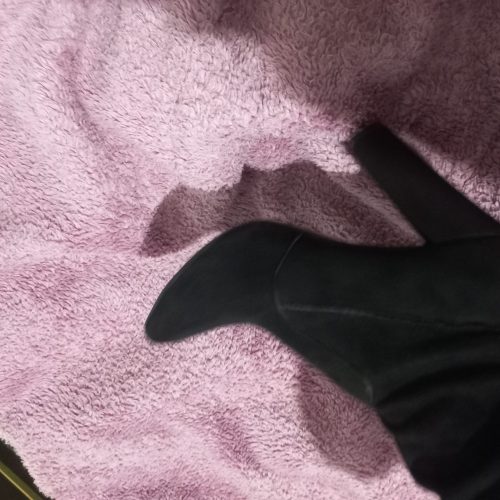 بوت جورابی مخمل پاشنه کلفت 10سانت سایز39