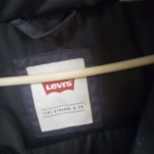 کاپشن اوریجینال لی وایز