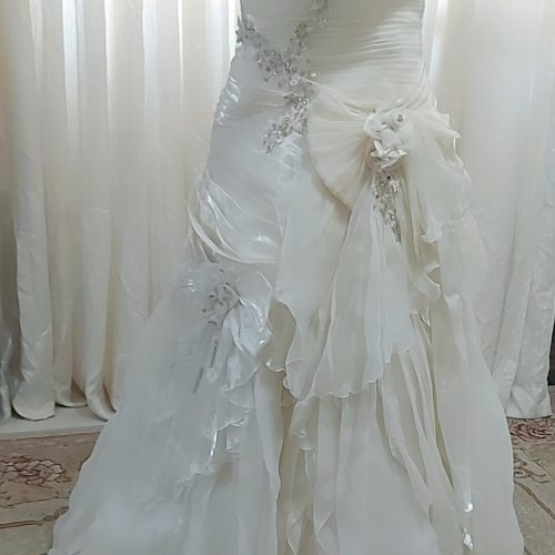 لباس عروس، نامزدی و مجلسی با کمترین قیمت