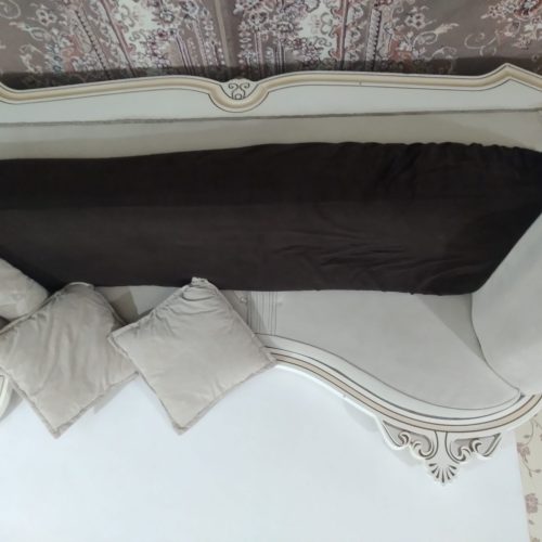 فروش یک دست مبلمان هفت نفره راحتی