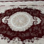 فرش کرم زرشکی