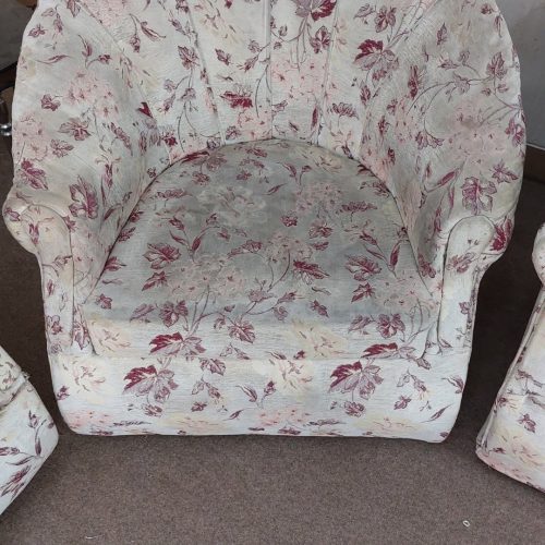 فروش مبل احتیاج به تعمییرات