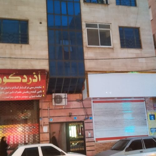 زیر زمین تجاری مسکونی 58متری با همه امکانات ویک اتاقه