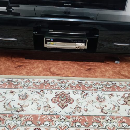 میز ال سی دی سالم