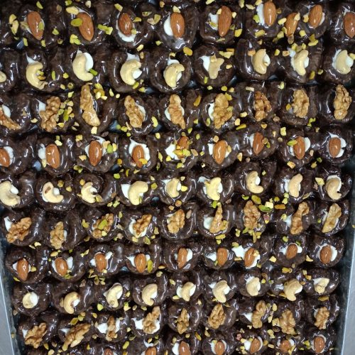 باقلوای شیرعسل استانبولی سادات