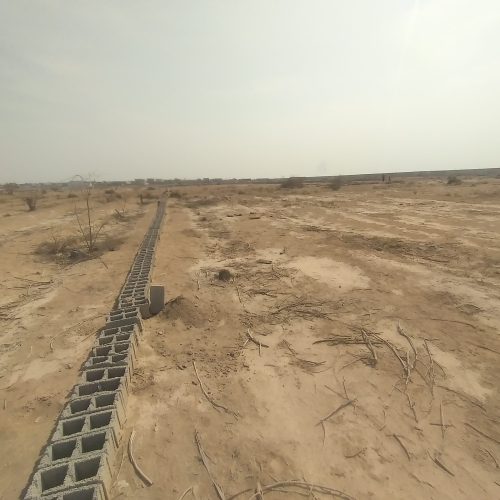 یک قطعه ۲۰۰متری