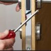 نصب درب چوبی با قفل با بهترین قیمت