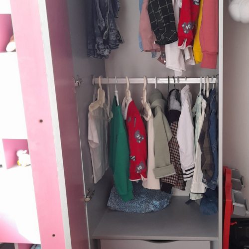 تخت ، میز آرایشی،  کمد ، جا کتابی