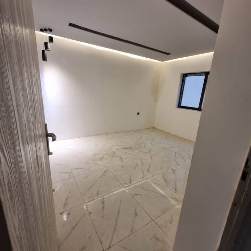 ویلا نوساز،پلاک جنگلی، کلید نخورده،270 متر زمین،140 متر بنا