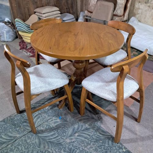 میز ناهارخوری