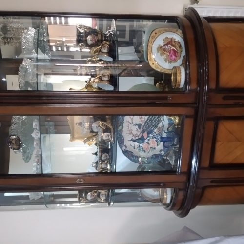 بوفه جا دار و سالم تمیز چوب