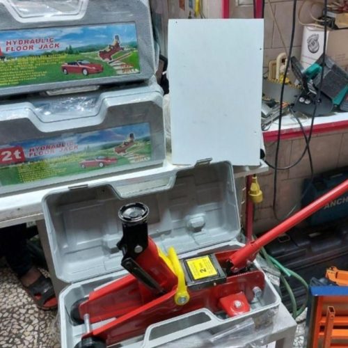 فروش انواع جک های روغنی سوسماری و… در نمایندگی رابین