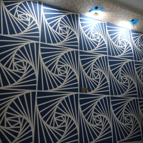 رنگ آمیزی و نقاشی ساختمان در و پنجره