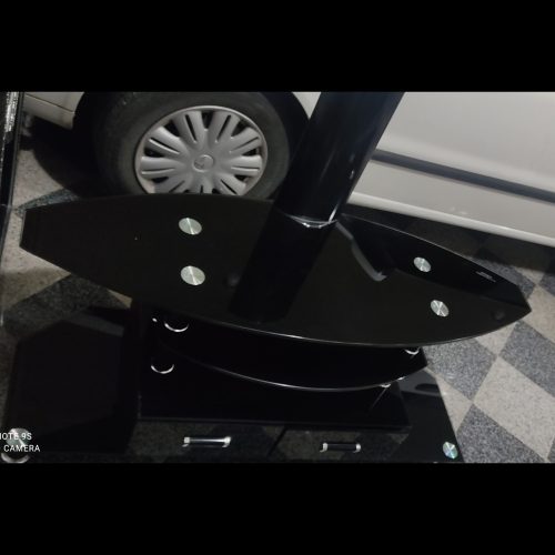 میز ال سی دی در حد نو سالم