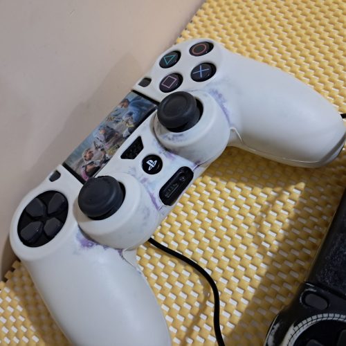 پلی فور اسلیم 1 ترا مشکی 2 دسته