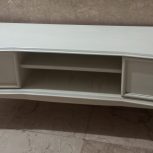 میز تلوزیون در حد نو