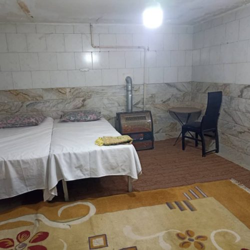 خیابون چهار مردان کوچه 4روبروی رستوران آسیا