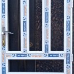 درب آلومینیومی همراه با چارچوب