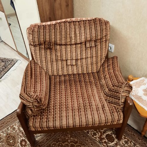 مبل راحتی چوبی