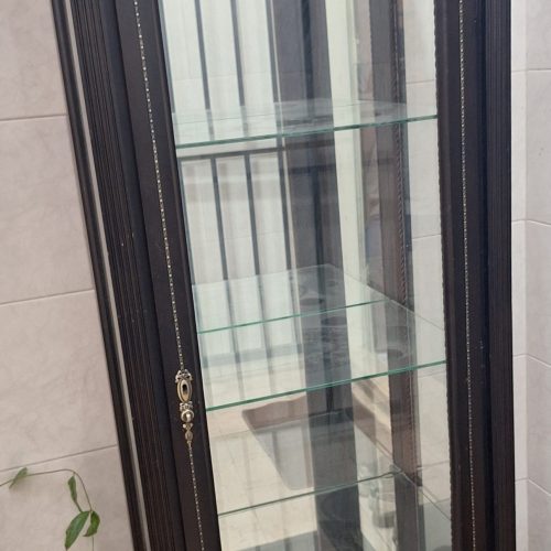 ویترین چوبی