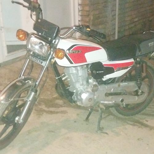 موتورسیکلت همتاز‌ 200cc