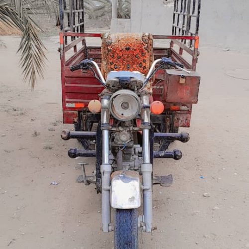 متور زرنج در حد نو