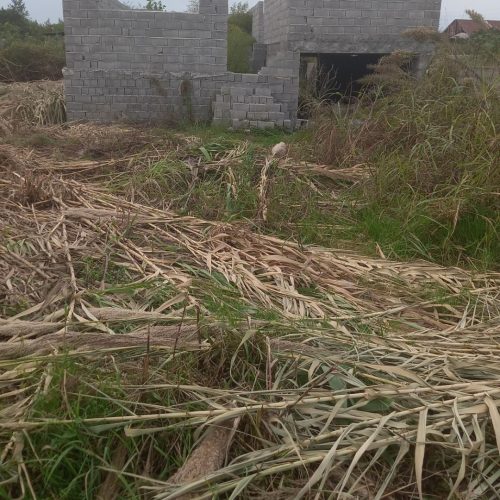 خونه نیمه کاره