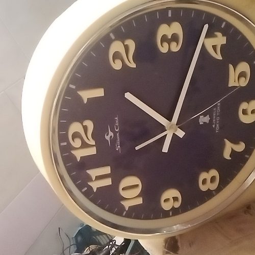 ساعت دیواری قدیمی زنگ دار سیلیکون مدل توکیو ژاپن