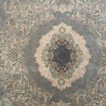 2 عدد فرش 9متری دونه ای 11تومان در حد نو و 1 عدد6 متری 8تومن رنگ طوسی فیلی