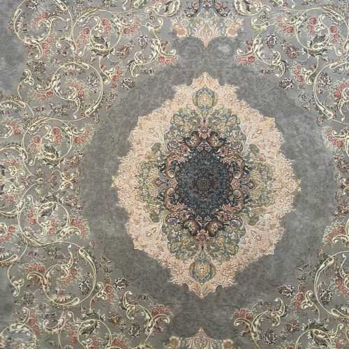 2 عدد فرش 9متری دونه ای 11تومان در حد نو و 1 عدد6 متری 8تومن رنگ طوسی فیلی