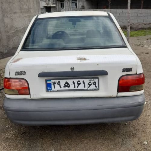 پراید مدل 78 .سالم و سرپا هست .ولی دو تیکه هست.
