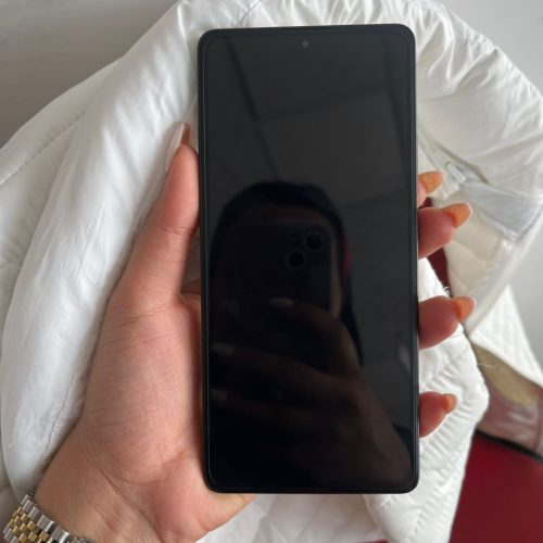 ردمی نوت 13 پرو رام 8 حافظه 256 کاملا سالم وتمیز قیمت توافقی